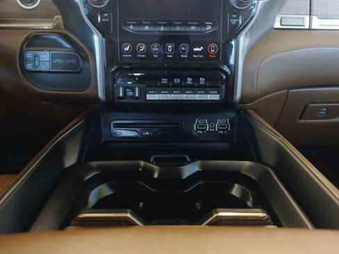 Used 2019 RAM 2500 Limited AWD/4WD image 4
