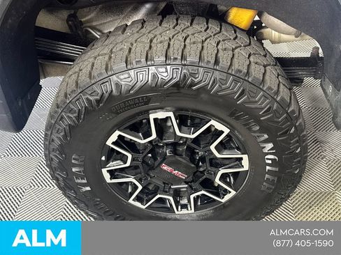 Used 2025 GMC Sierra 2500 AT4X AWD/4WD image 20