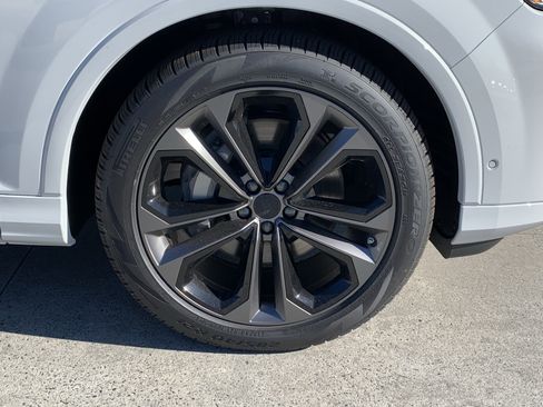 New 2026 Audi Q7 3.0T Premium Plus AWD/4WD image 12