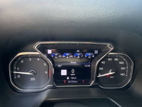 Used 2021 GMC Yukon AT4 w/ Rear Media and Nav Package AWD/4WD image 18