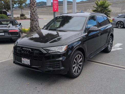 Used 2023 Audi Q7 2.0T Premium Plus w/ Premium Plus Package AWD/4WD image 3