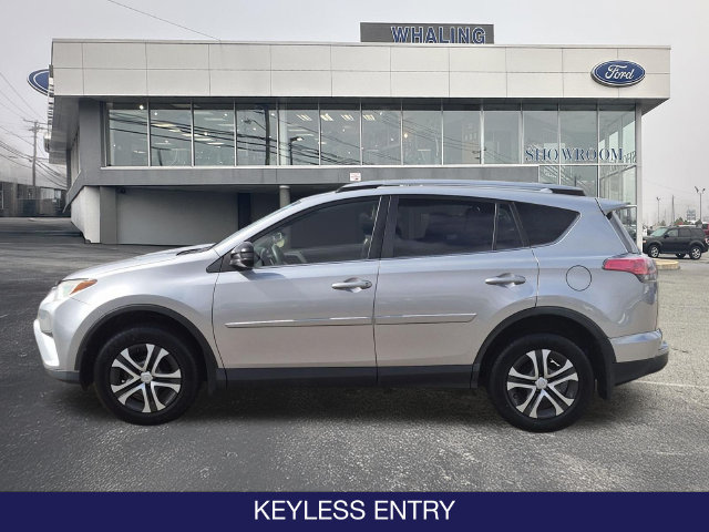 Used 2018 Toyota RAV4 LE w/ All Weather Liner Package AWD/4WD image 5