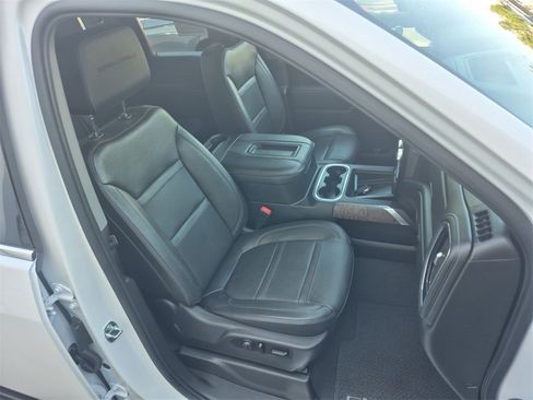 Used 2021 GMC Sierra 2500 Denali w/ Denali Ultimate Package image 18