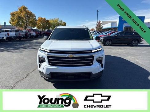 New 2026 Chevrolet Traverse LT w/ Driver Confidence Package image 2