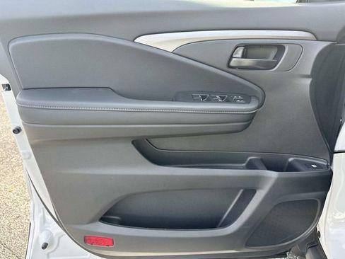 New 2026 Honda Ridgeline Sport image 18