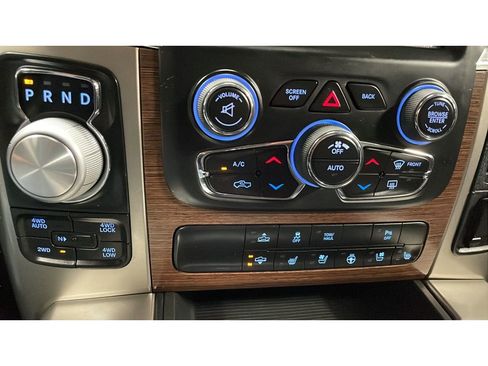 Used 2013 RAM 1500 Laramie w/ Convenience Group AWD/4WD image 14