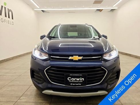 Used 2018 Chevrolet Trax LT w/ LT Convenience Package FWD image 7