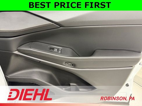 New 2026 Jeep Cherokee Overland image 17