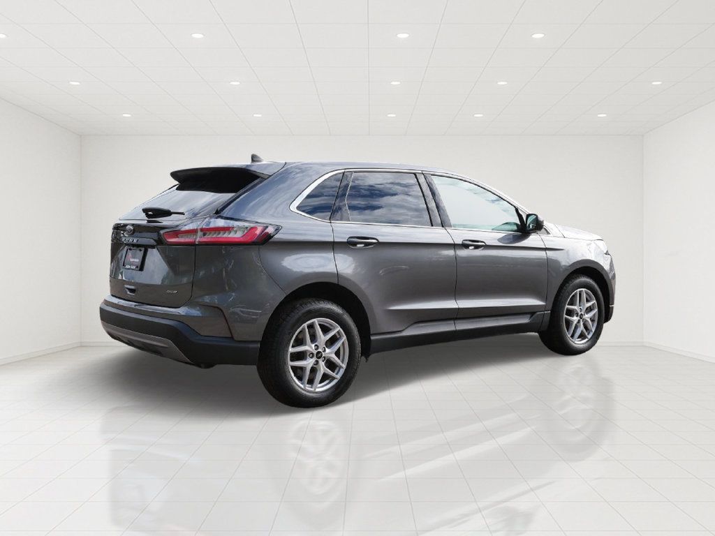 Certified 2024 Ford Edge SEL w/ Convenience Package AWD/4WD image 6