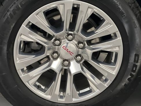 Used 2025 GMC Yukon Denali image 69