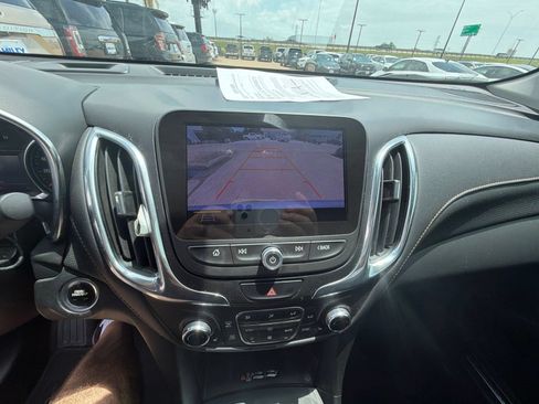 Used 2020 Chevrolet Equinox Premier w/ Premier Redline Edition FWD image 16