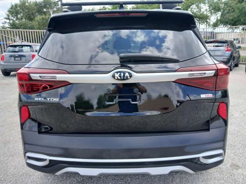 Used 2021 Kia Seltos SX AWD/4WD image 6