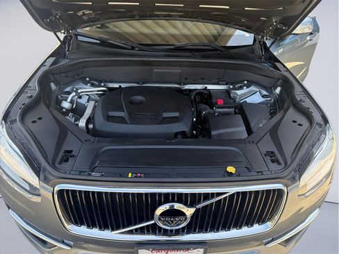 Used 2018 Volvo XC90 T5 Momentum w/ Convenience Package AWD/4WD image 9