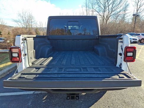 Used 2022 Jeep Gladiator Overland w/ Popular Equipment Package image 30