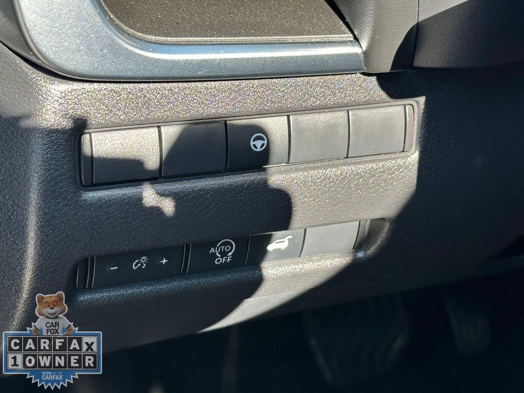 Used 2023 Nissan Rogue SV w/ SV Premium B Package AWD/4WD image 23