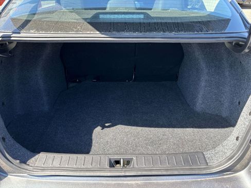Used 2025 Nissan Versa SV FWD image 28