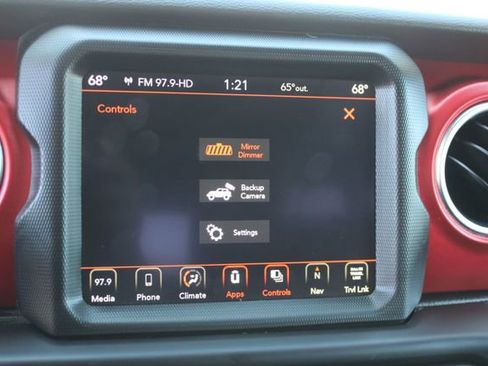 Used 2022 Jeep Wrangler Unlimited Rubicon AWD/4WD image 31