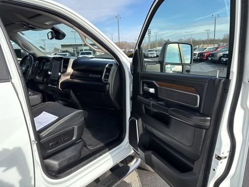 Used 2024 RAM 2500 Laramie AWD/4WD image 33