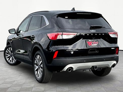 Used 2020 Ford Escape Titanium AWD/4WD image 4