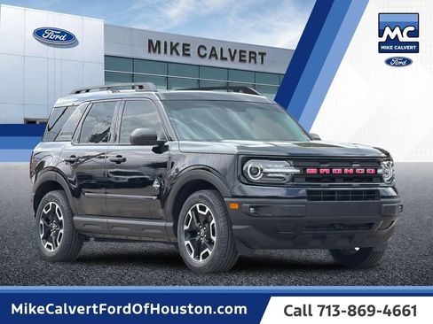 Used 2023 Ford Bronco Sport Outer Banks w/ Tech Package AWD/4WD image 7