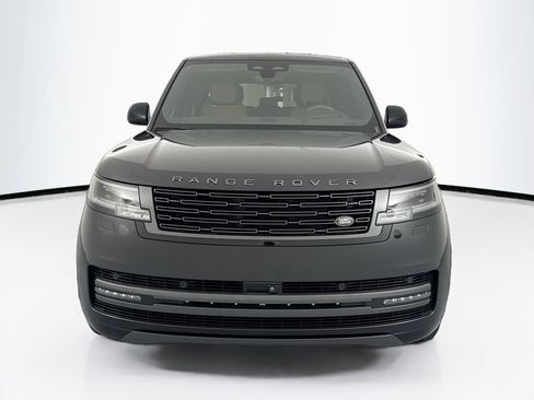 Used 2025 Land Rover Range Rover Long Wheelbase SE AWD/4WD image 2