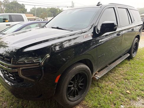 Used 2022 Chevrolet Tahoe Z71 w/ Z71 Off-Road Package AWD/4WD image 1
