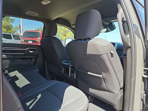 New 2026 RAM 2500 Big Horn AWD/4WD image 25