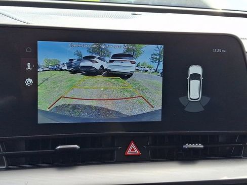 Certified 2023 Kia Sportage EX AWD/4WD image 17