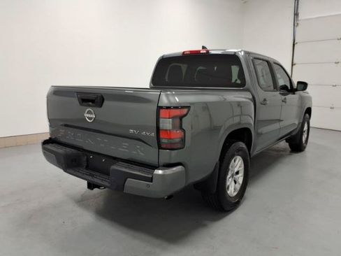 Used 2024 Nissan Frontier SV w/ Technology Package AWD/4WD image 3