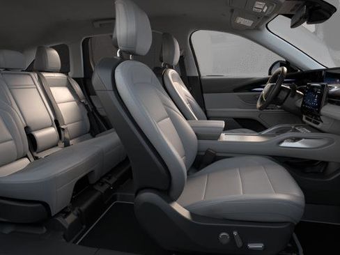 New 2026 Lincoln Nautilus Premier AWD/4WD image 5