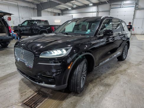 Used 2022 Lincoln Aviator Reserve w/ Elements Package Plus AWD/4WD image 6