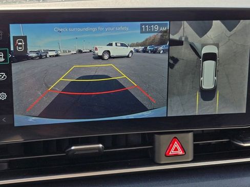 Used 2025 Kia Carnival SX FWD image 29