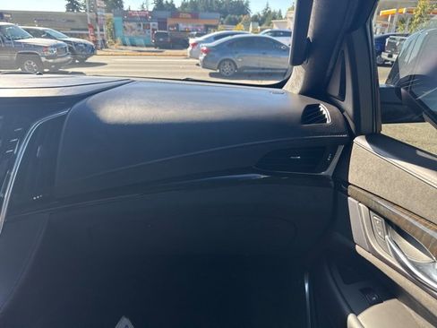 Used 2019 Cadillac Escalade ESV Platinum image 11