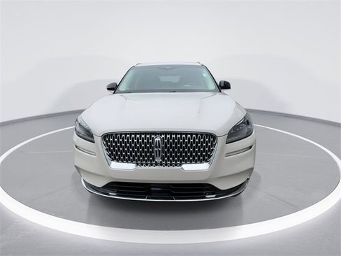 Used 2022 Lincoln Corsair Reserve w/ Elements Package image 3