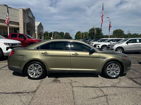 Used 2012 Ford Taurus Limited FWD image 6