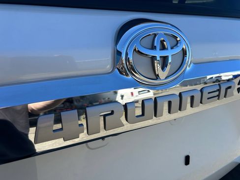 Used 2023 Toyota 4Runner Limited AWD/4WD image 35