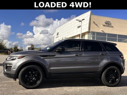 Used 2019 Land Rover Range Rover Evoque SE Premium image 2