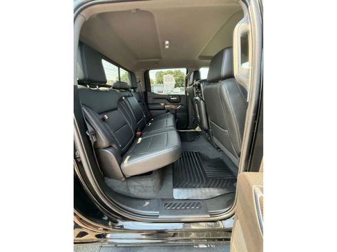 Used 2021 Chevrolet Silverado 1500 LT w/ Convenience Package II image 10