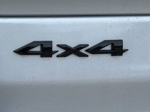 New 2026 Jeep Grand Cherokee Altitude AWD/4WD image 2