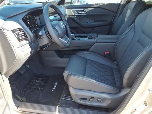 New 2026 Nissan Rogue Platinum w/ Platinum Premium Package image 5