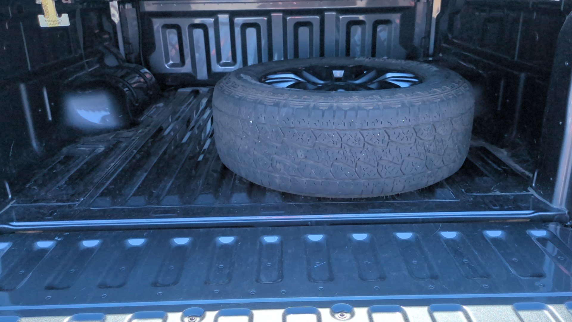 Used 2023 Ford Ranger XLT w/ Equipment Group 302A High AWD/4WD image 27