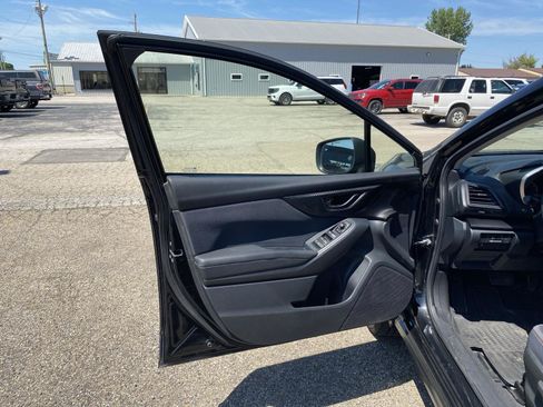 Used 2019 Subaru Crosstrek 2.0i Premium w/ Popular Package #3 AWD/4WD image 11