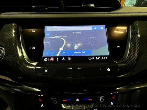 Used 2024 Cadillac XT6 Sport image 36