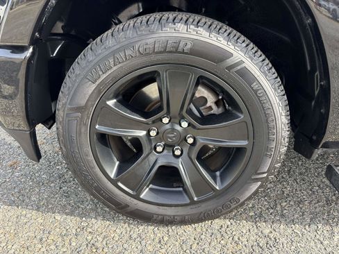 Used 2021 RAM 1500 Big Horn image 8