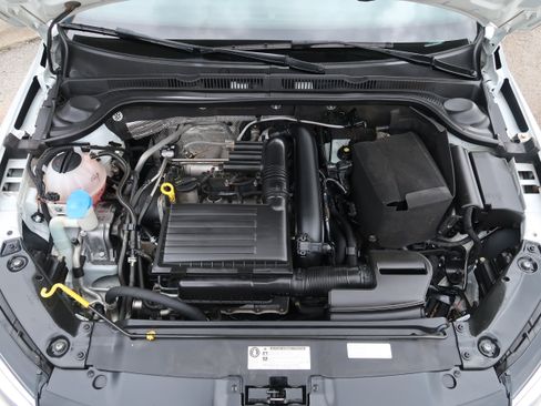 Used 2017 Volkswagen Jetta SE FWD image 39