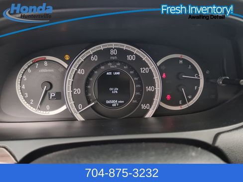 Used 2017 Honda Accord EX-L image 22