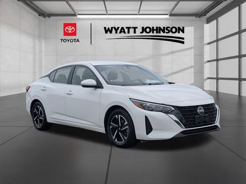 Used 2024 Nissan Sentra SV FWD image 7