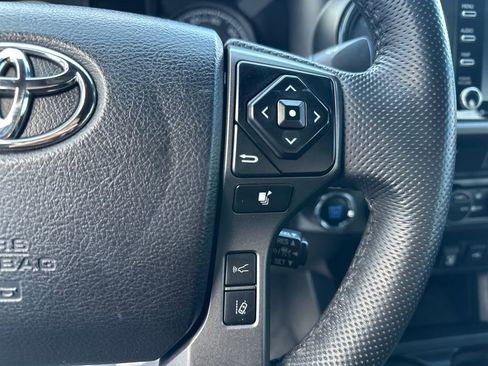 Used 2021 Toyota Tacoma TRD Off-Road image 20