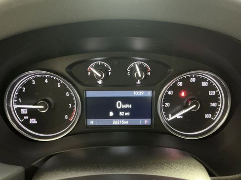 Used 2024 Buick Enclave Essence image 25