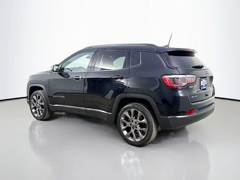 Used 2021 Jeep Compass Latitude w/ Sun and Sound Group AWD/4WD image 5